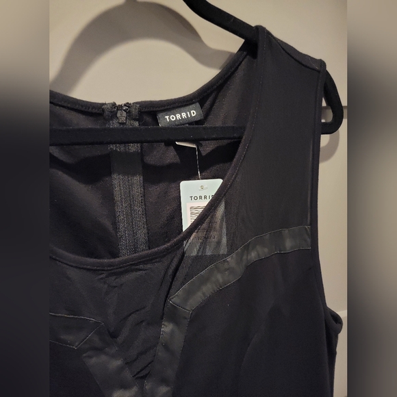 TORRID Mesh Inset & Faux Leather Peplum Top Size 2 - Picture 6 of 13